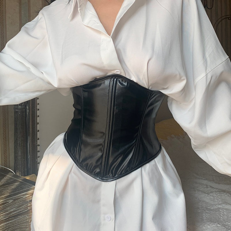 Corset mode sous-poitrine