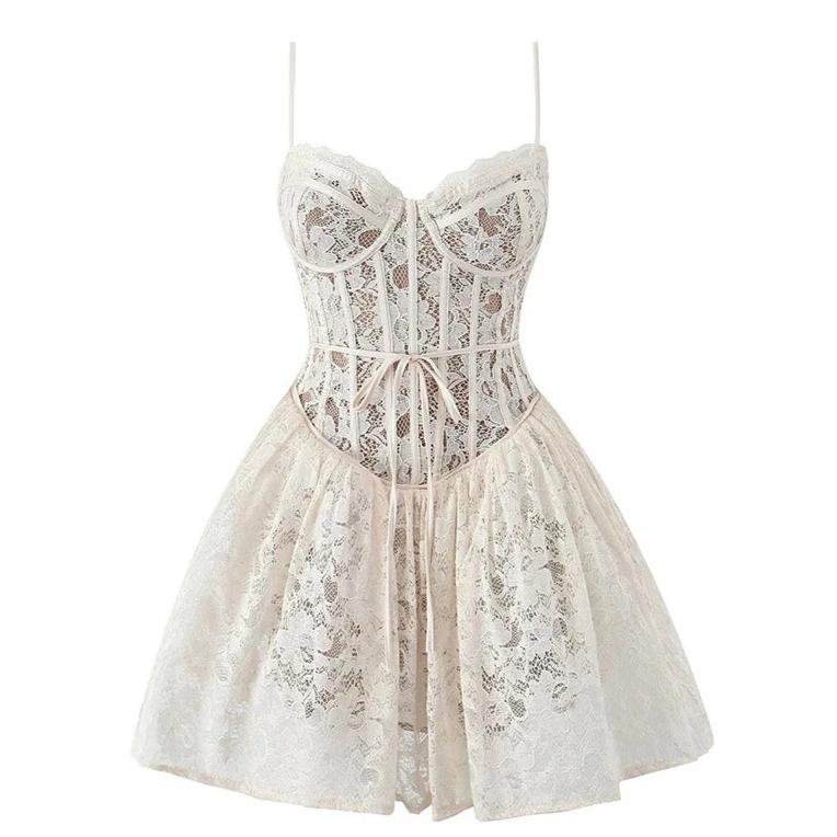 Robe élégante coupe courte