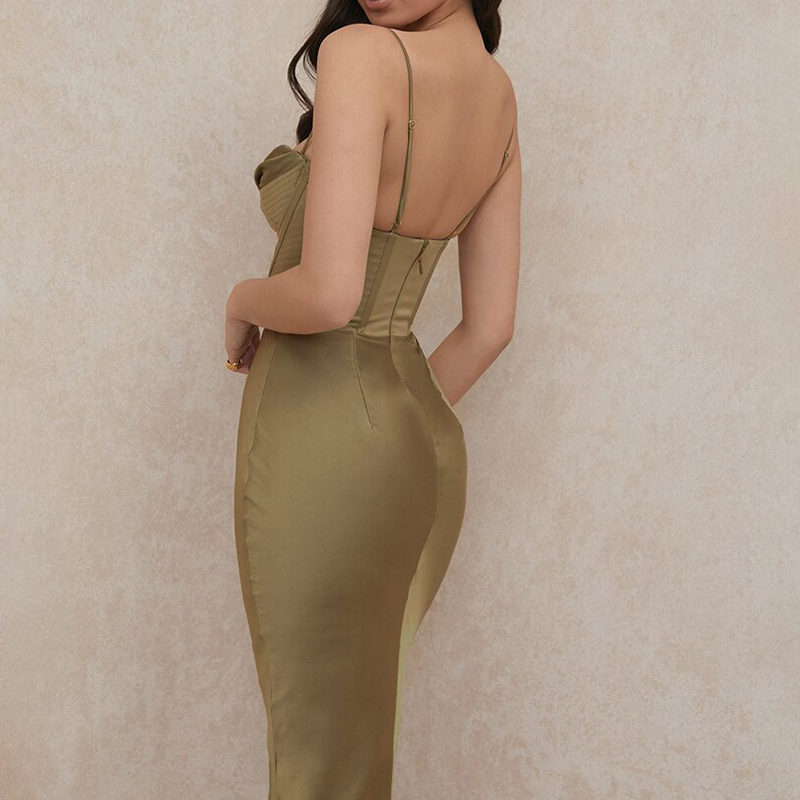 tenue de soirée raffinée